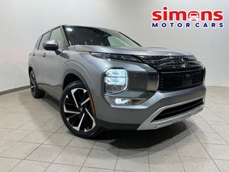2023 Mitsubishi Outlander SE in Bedford, OH 44146